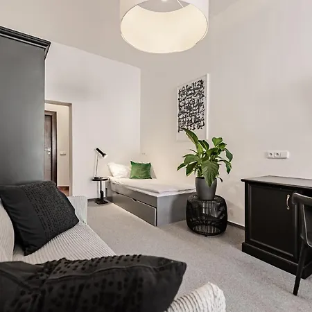 Pivoňka Hotel 3*
