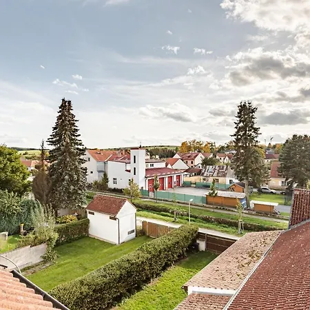 Pivoňka 3*