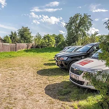 Pivonka 3*
